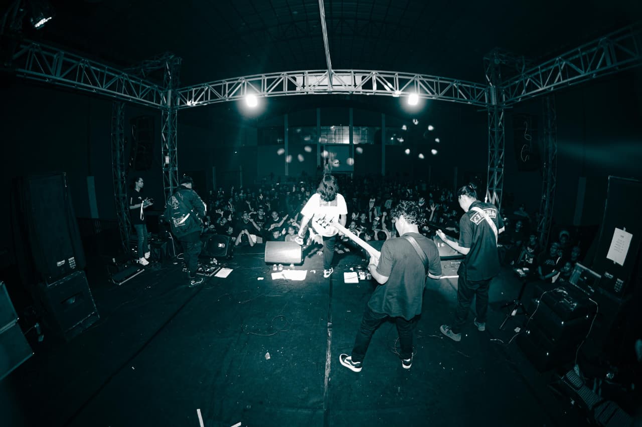 Live In Kudus Bergema